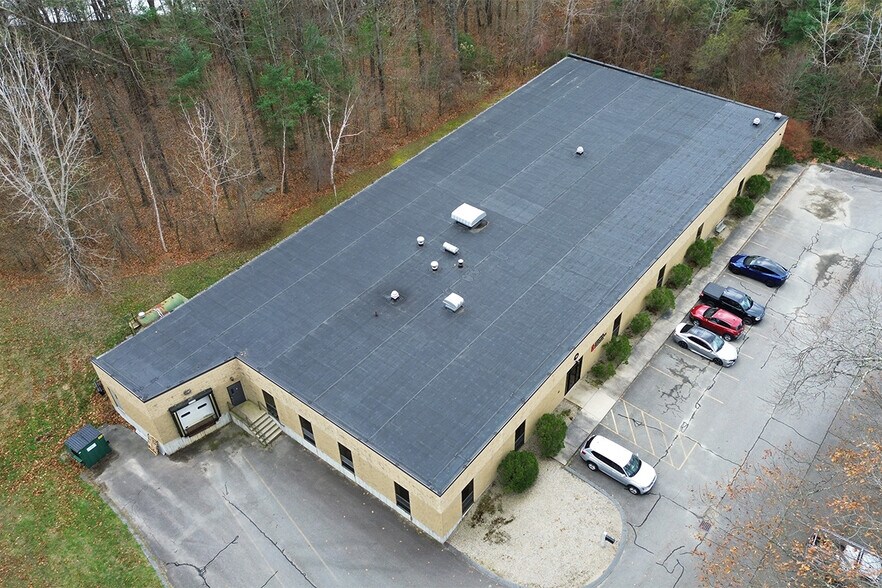 More Photos Of 11 Beaver Brook Rd, Littleton Light Manufacturing For Lease