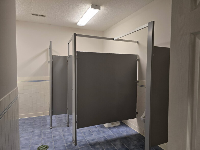 More Photos Of 517 Pleasant Ave, Kannapolis Religious Facility For Sale