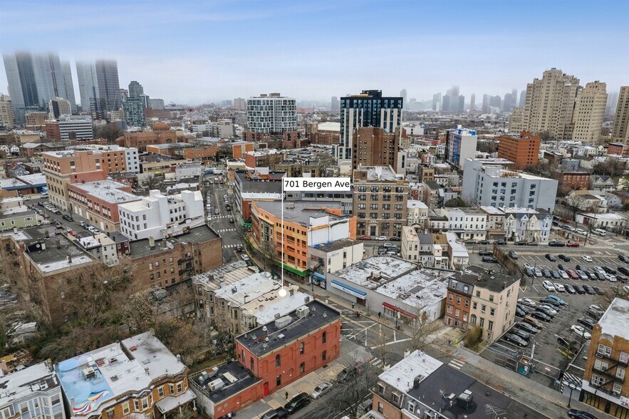 More Photos Of 701 Bergen Ave, Jersey City Storefront Retail Residential For Sale