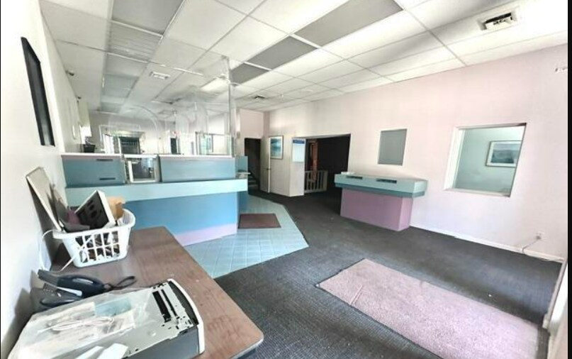 More Photos Of 12 W Mill St, Shelburn Bank For Sale