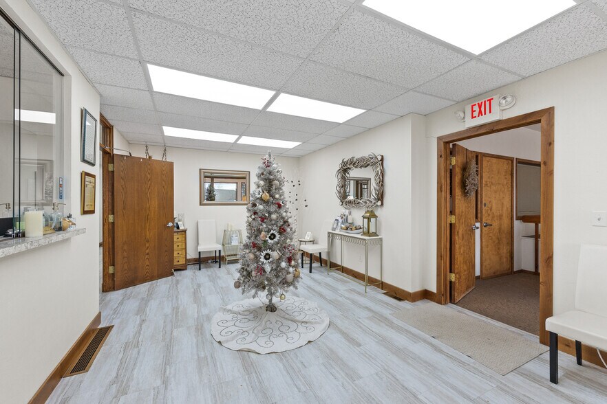 More Photos Of 1297 Burns Way, Kalispell Office For Sale