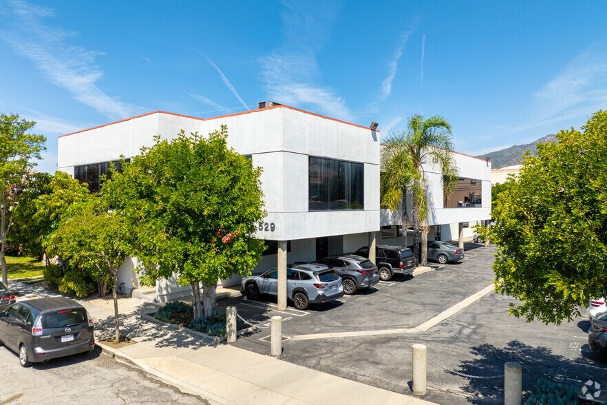 More Photos Of 529 Hahn Ave, Glendale Office For Lease