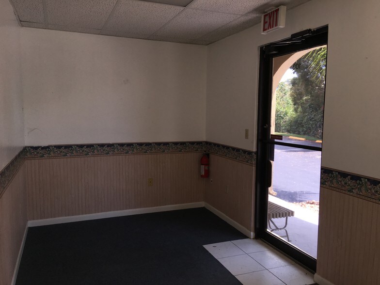 More Photos Of 27725 Old US Highway 41, Bonita Springs Office For Lease