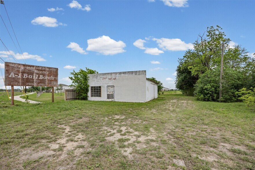 More Photos Of 1812 Borchert Dr, Lockhart Land For Sale