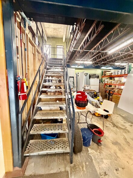 More Photos Of 3090 SW 8th St, Miami Freestanding For Lease