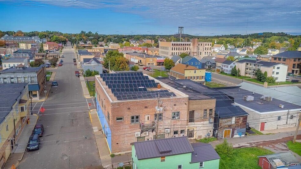 More Photos Of 200-206 E Division St, Ishpeming Storefront Retail Residential For Sale