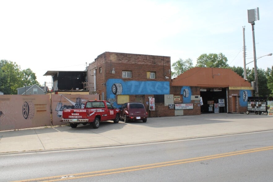 More Photos Of 1394 Joyce Ave, Columbus Flex For Sale