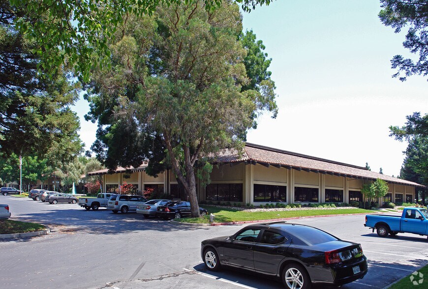 Primary Photo Of 3750 Rosin Ct, Sacramento Office For Lease