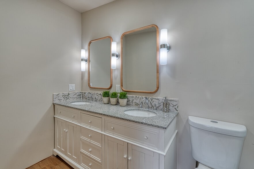 More Photos Of 720-724 School St, Espanola Apartments For Sale