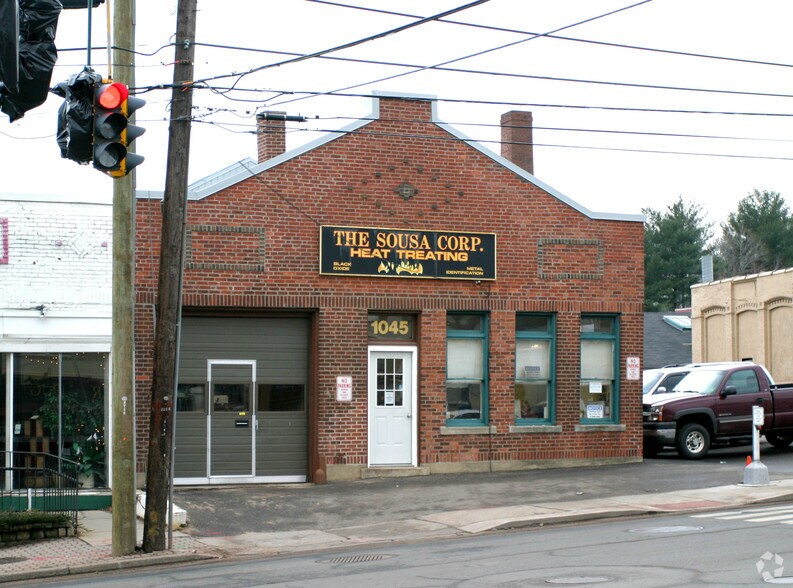 More Photos Of 1045 New Britain Ave, West Hartford Manufacturing For Lease