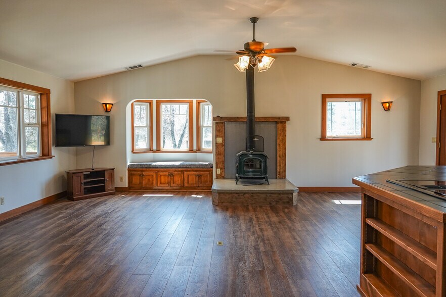 More Photos Of 2003 Kidder Creek Rd, Greenview Land For Sale