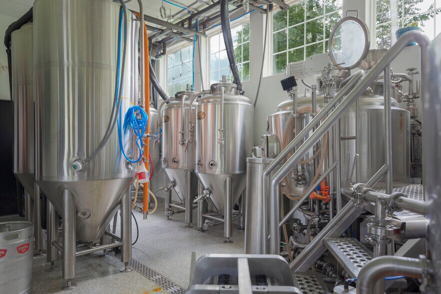 More Photos Of 1471 Denning Rd, Claryville Restaurant For Sale