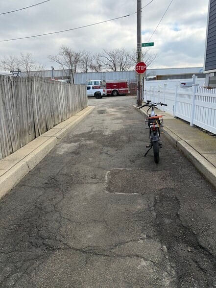 More Photos Of 308 E 8th Rd, Far Rockaway Land For Sale