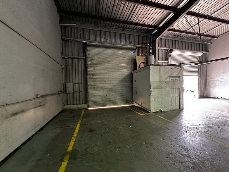 More Photos Of 4645-4657 Southern Blvd, West Palm Beach Unknown For Lease