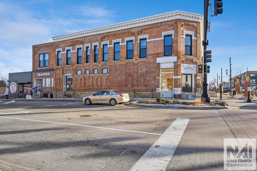 More Photos Of 1000-1030 7th Ave, Marion Freestanding For Lease
