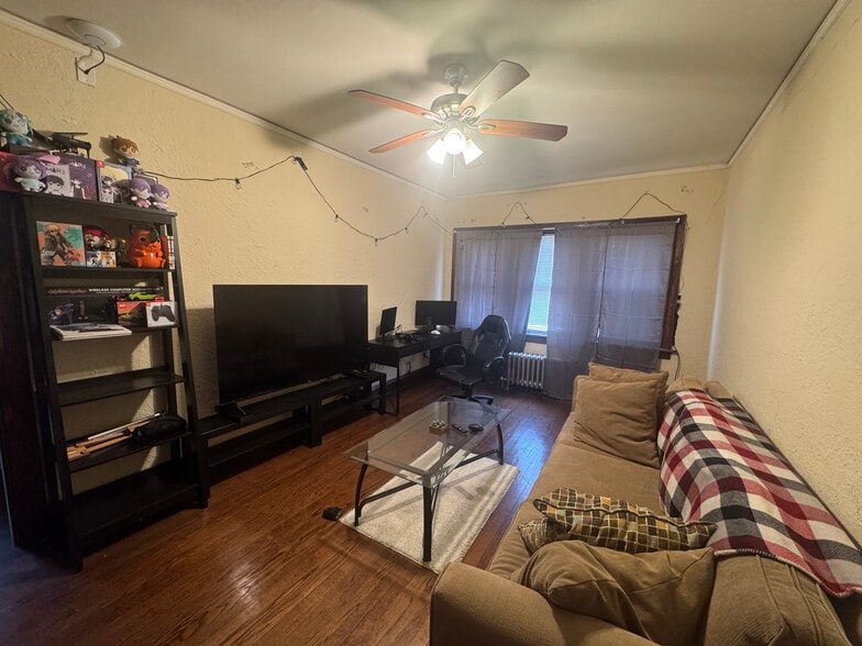 More Photos Of 1027 E Center St, Milwaukee Apartments For Sale