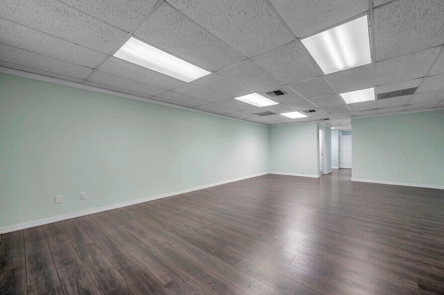 More Photos Of 5100 78th Ave N, Pinellas Park Medical For Lease