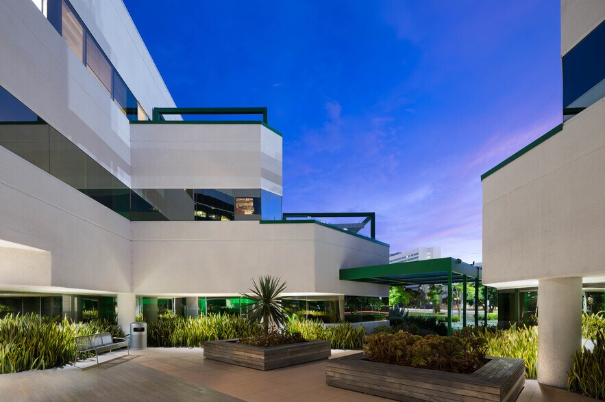 Primary Photo Of 17900 Von Karman Ave, Irvine Office For Sale