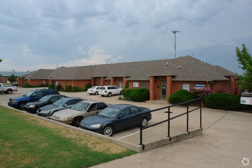 Primary Photo Of 3233 E Memorial Rd, Edmond Office For Lease