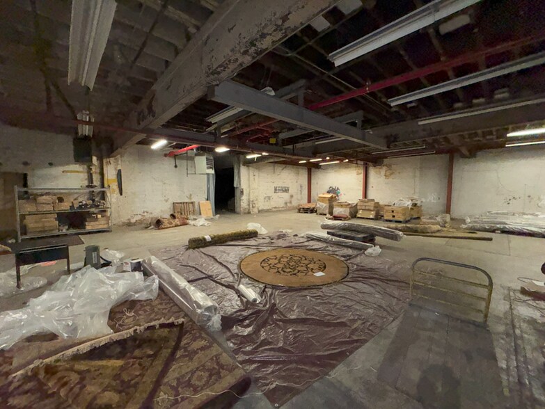 More Photos Of 450 Austin Pl, Bronx Warehouse For Lease