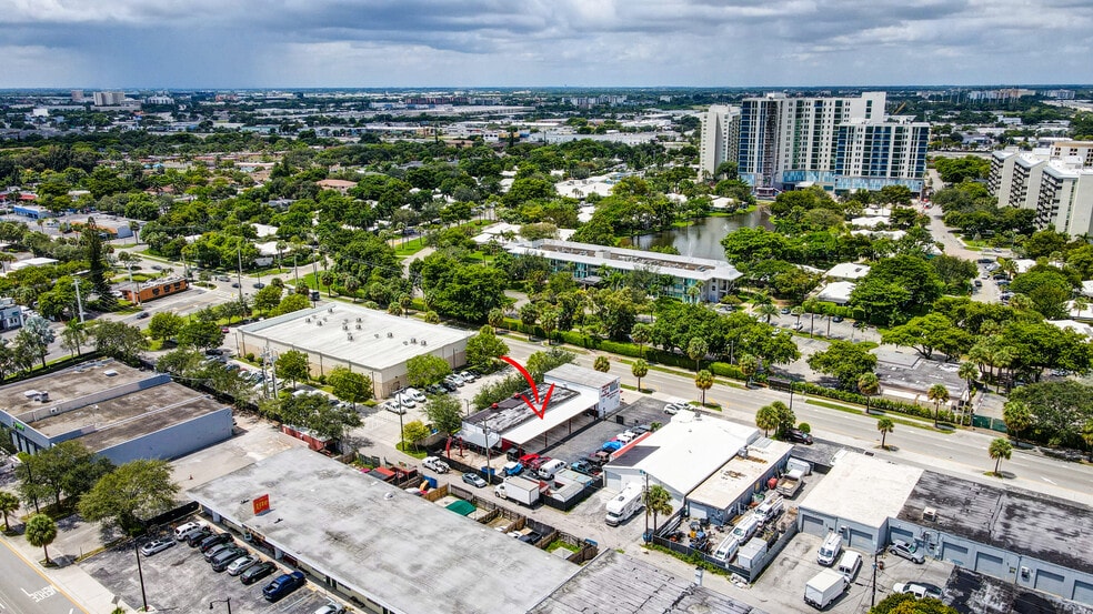 More Photos Of 530 S Dixie Hwy W, Pompano Beach Auto Repair For Sale