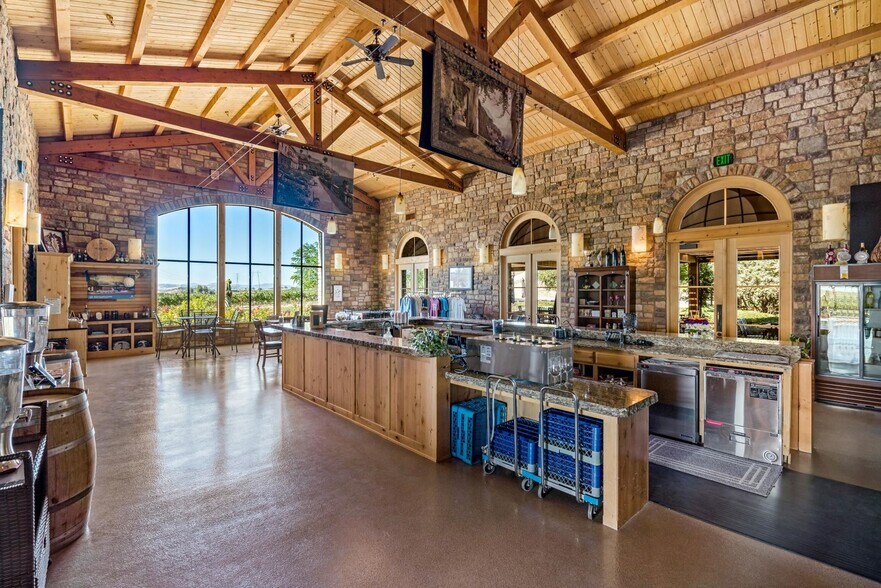 More Photos Of 4900 Union Rd, Paso Robles Winery Vineyard For Sale