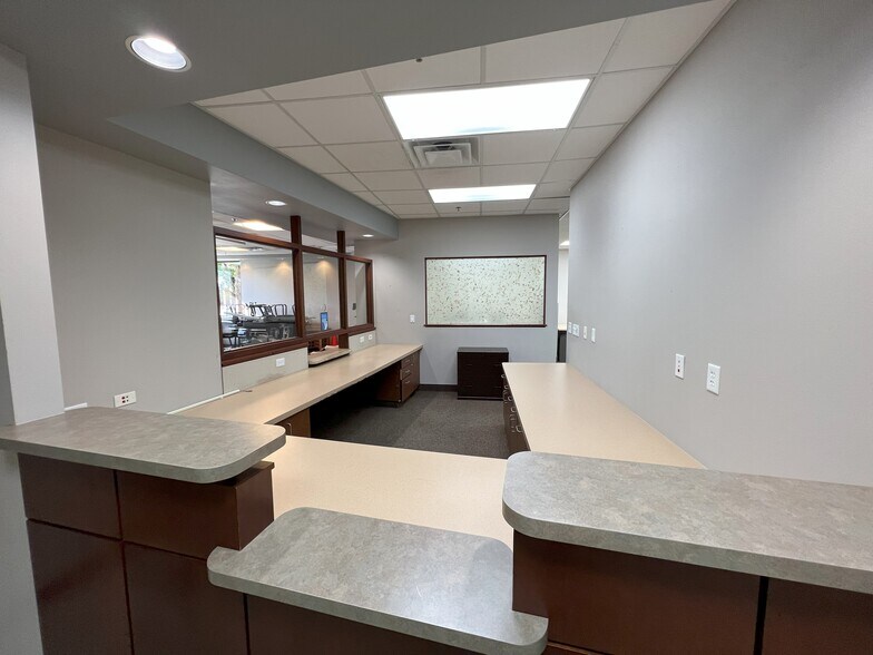 More Photos Of 3800-3840 Grant Ave, Loveland Medical For Lease