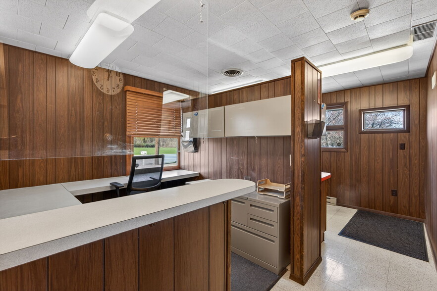 More Photos Of 6534 Sullivan Trl, Wind Gap Office For Sale