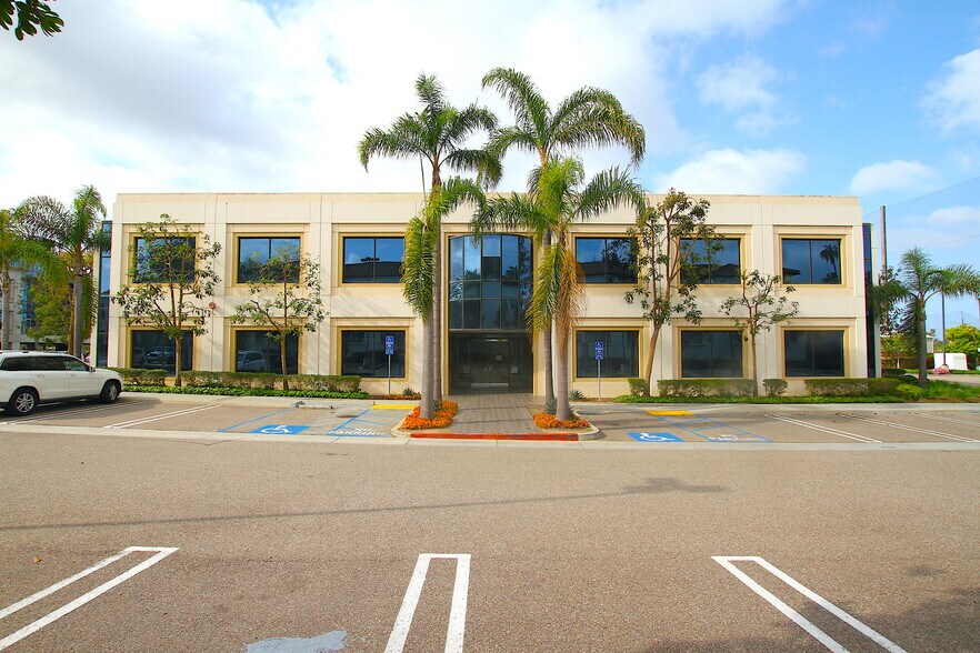 Primary Photo Of 20377 Acacia St, Newport Beach Office For Lease
