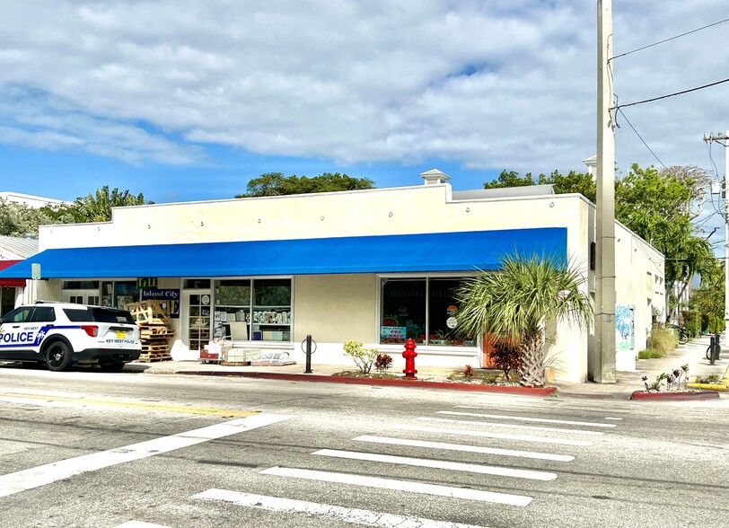 Primary Photo Of 1021 White St, Key West Freestanding For Sale