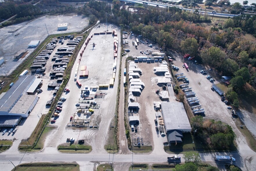 More Photos Of 440 Telfair Rd, Savannah Service For Lease