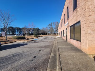 More Photos Of 112 Ben Burton Cir, Athens Flex For Lease