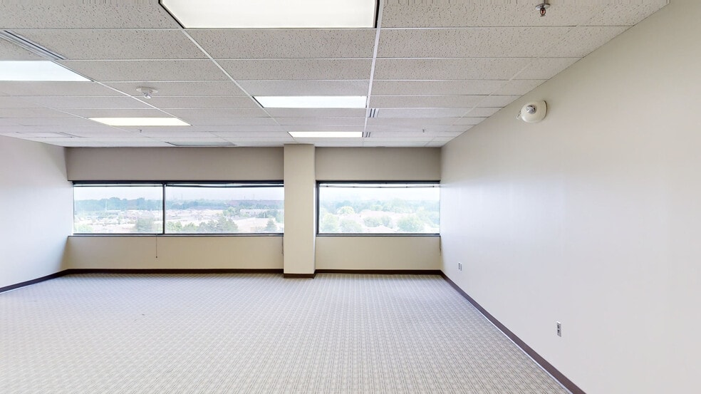 More Photos Of 4-6 Parklane Blvd, Dearborn Office For Lease