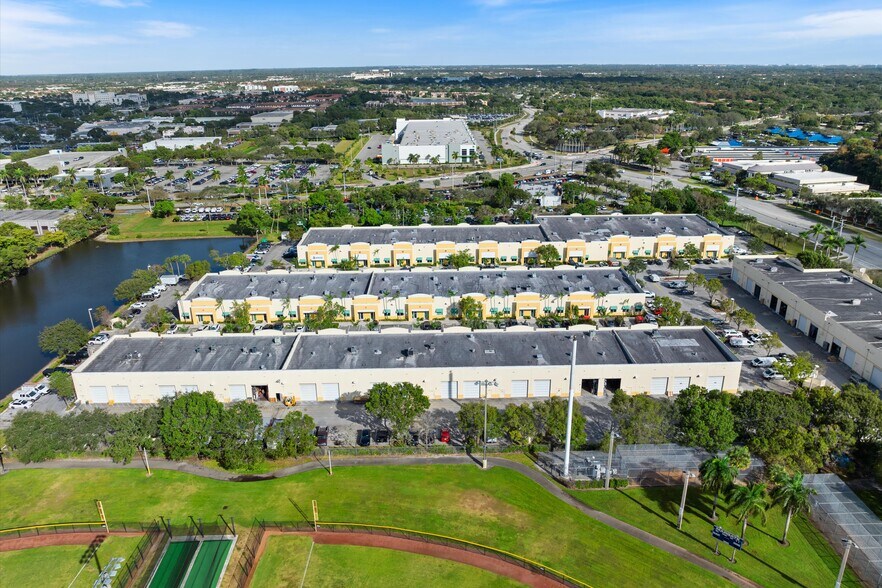 More Photos Of 1747-1781 Banks Rd, Margate Flex For Lease