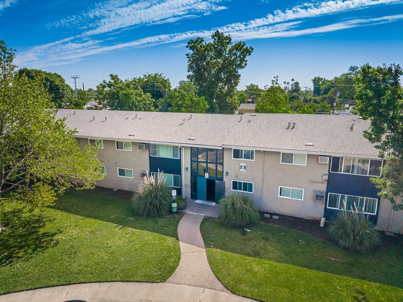 Primary Photo Of 5520 Generals Pl, North Highlands Apartments For Sale