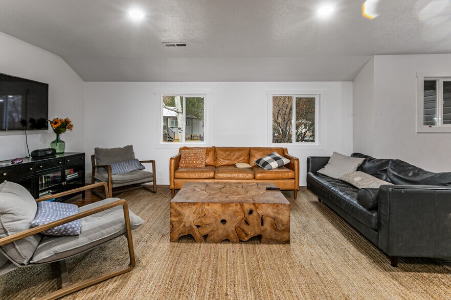 More Photos Of 5175 E Highway 35, Kamas Specialty For Sale