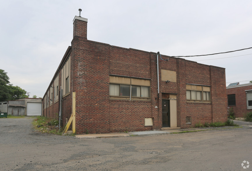 Primary Photo Of 27 Montgomery St, Hillside Manufacturing For Lease