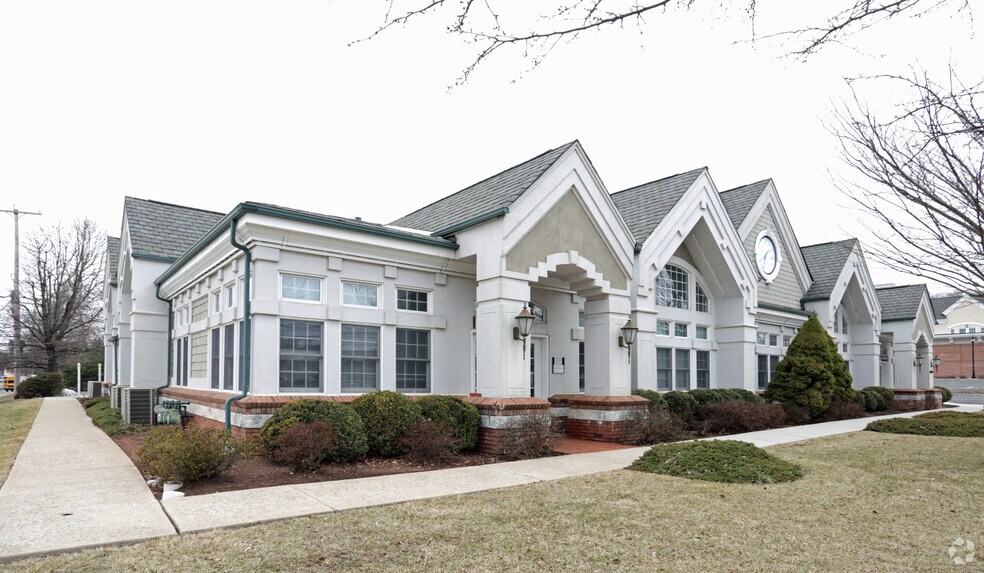 More Photos Of 7 Mount Bethel Rd, Warren Medical For Lease