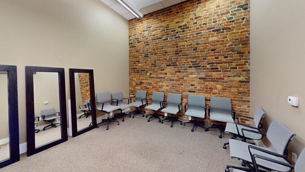 More Photos Of 108 S Palafox St, Pensacola Storefront For Lease