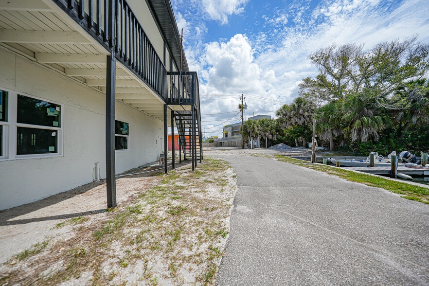 More Photos Of 1261 Beach Rd, Englewood Storefront Retail Residential For Sale