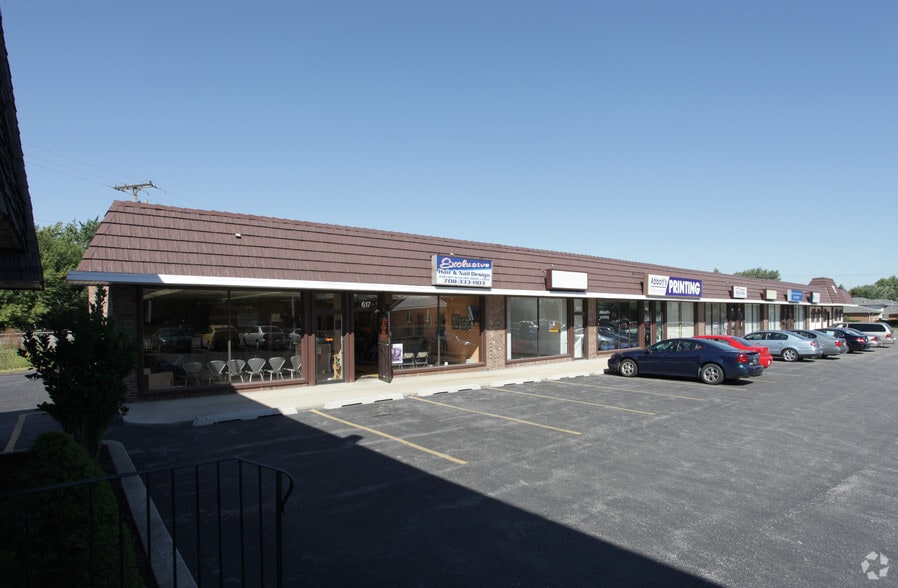More Photos Of 601-619 E 170th St, South Holland General Retail For Sale