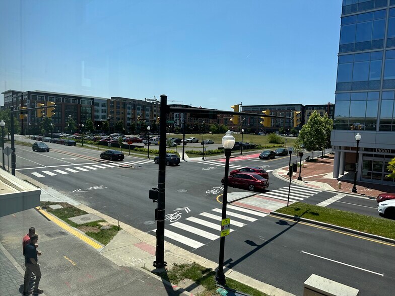 More Photos Of 3000 Potomac Ave, Alexandria Office For Lease