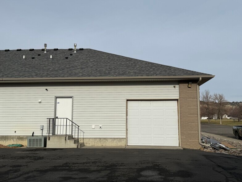 More Photos Of 3970 Avenue D, Billings Office For Lease