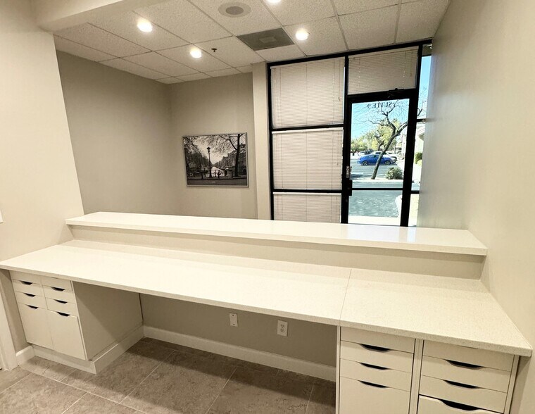 More Photos Of 5505 W Chandler Blvd, Chandler Medical For Lease