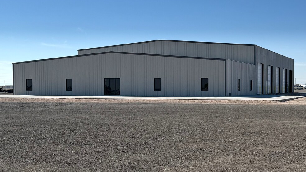More Photos Of 169 FM 869 Rd, Pecos Warehouse For Sale