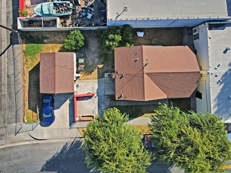 More Photos Of 8306 Garfield Ave, Bell Gardens Storefront Retail Residential For Sale
