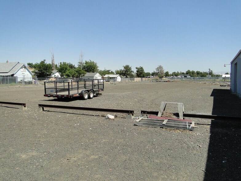 More Photos Of 1012 N 9th Ave, Walla Walla Manufacturing For Sale