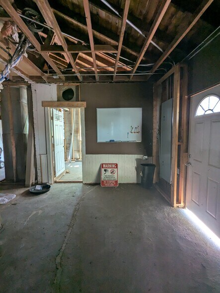 More Photos Of 21926 W Taylor Rd, Plainfield Industrial For Sale