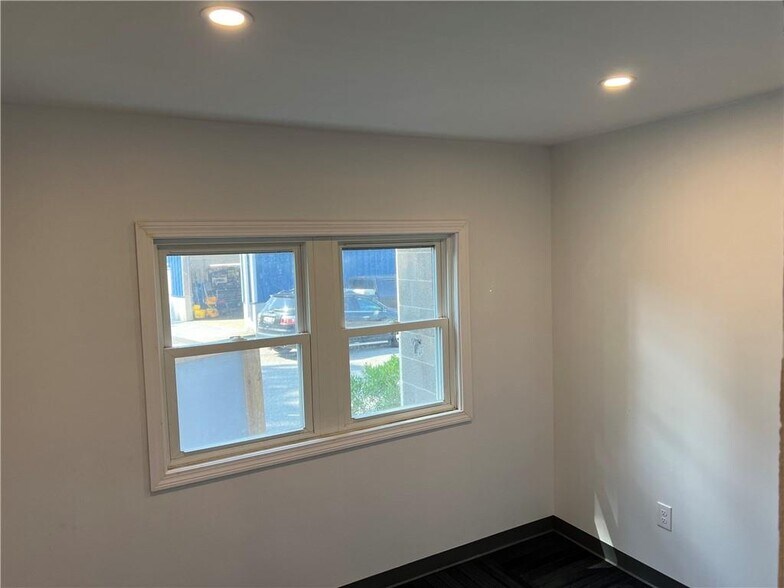 More Photos Of 50 New River Rd, Manville Office For Sale
