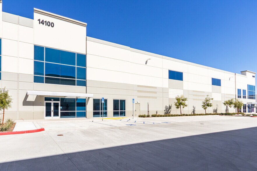 More Photos Of 14100 Rebecca St, Moreno Valley Service For Lease